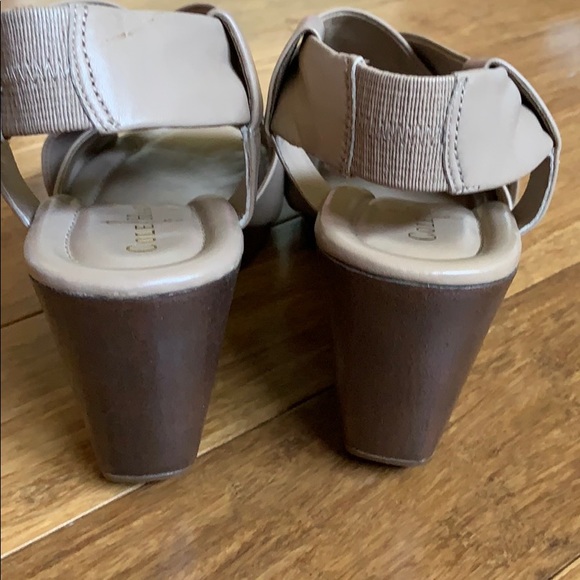 NEW COLE HAAN Strappy Sandals Tan 3” Heel sz 8 - Picture 5 of 6